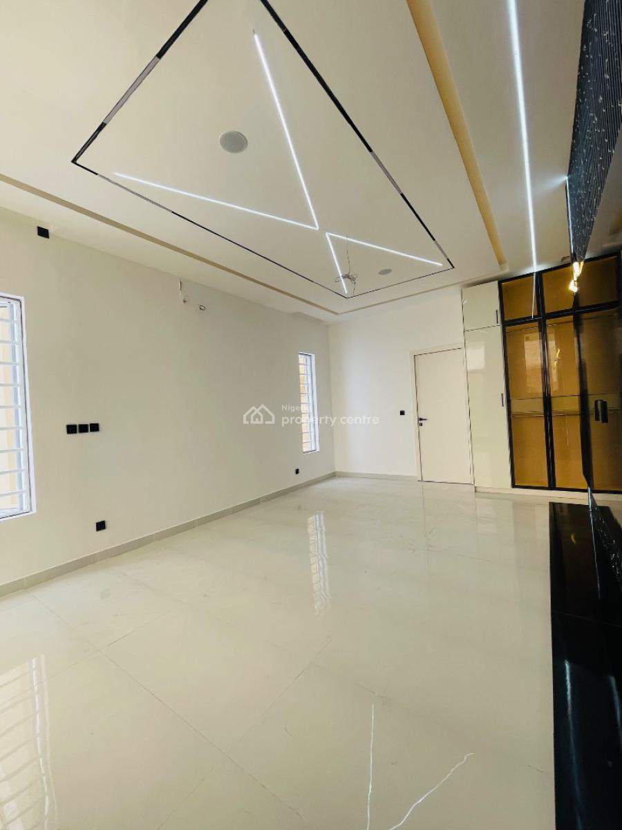 Exquisitely Built 5 Bed Luxury  Detached  Smart Home with Pool, Ologolo, Lekki, Lagos, Detached Duplex for Sale