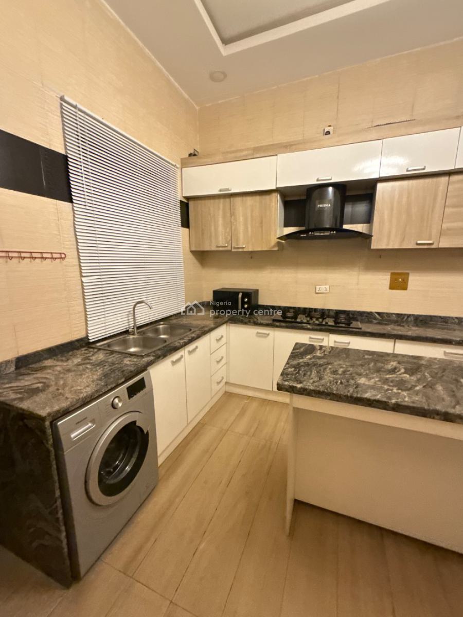 Luxury Shared Room, Chevron Drive, Lekki, Lagos, Mini Flat (room and Parlour) Short Let