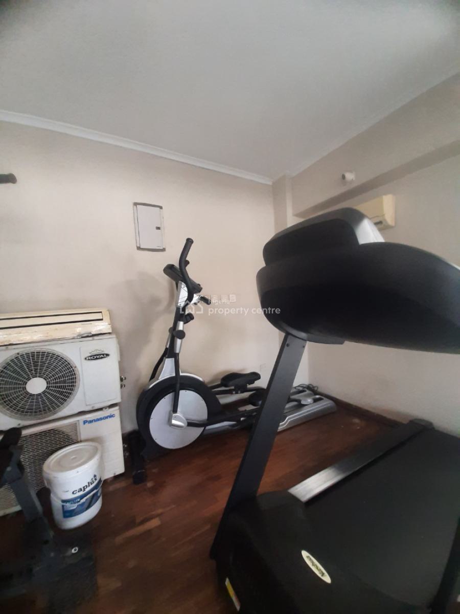 Serviced 3 Bedroom En-suite Flat with Fitted Kitchen, Cooker, Heat Ext, Lekki Phase 1, Lekki, Lagos, Flat / Apartment for Rent