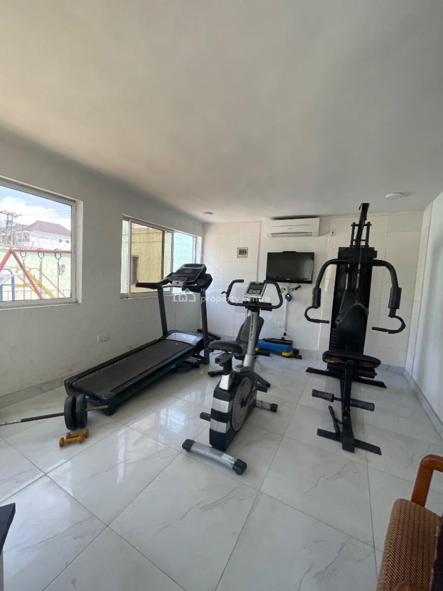 Massive, Very Clean and Well-maintained 3-bedroom Flat Comes with a Bq, Parkview, Ikoyi, Lagos, Flat / Apartment for Rent
