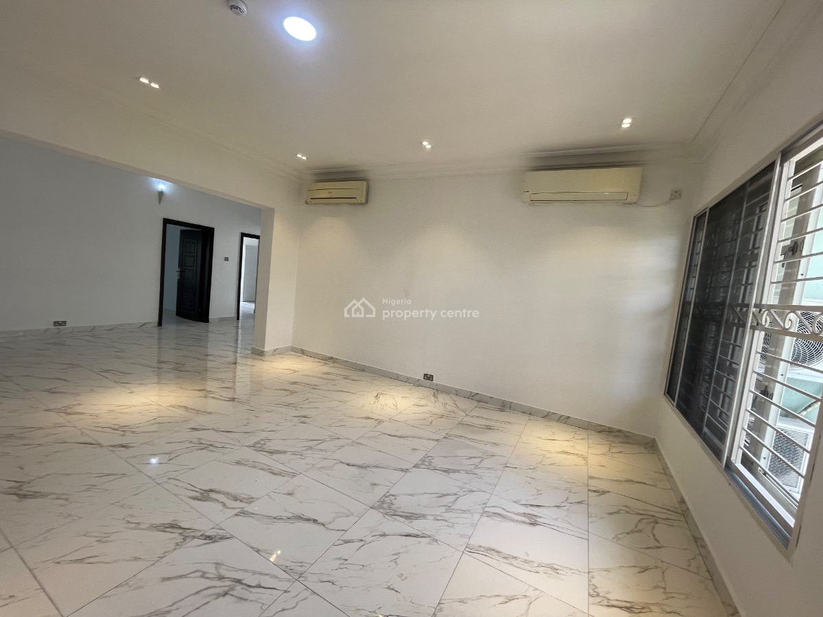 Massive, Very Clean and Well-maintained 3-bedroom Flat Comes with a Bq, Parkview, Ikoyi, Lagos, Flat / Apartment for Rent