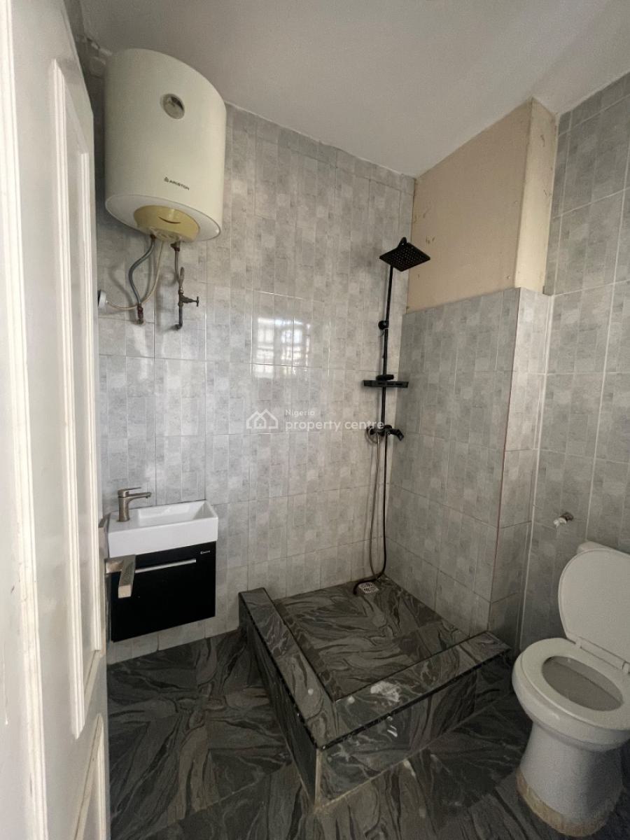 Massive, Very Clean and Well-maintained 3-bedroom Flat Comes with a Bq, Parkview, Ikoyi, Lagos, Flat / Apartment for Rent