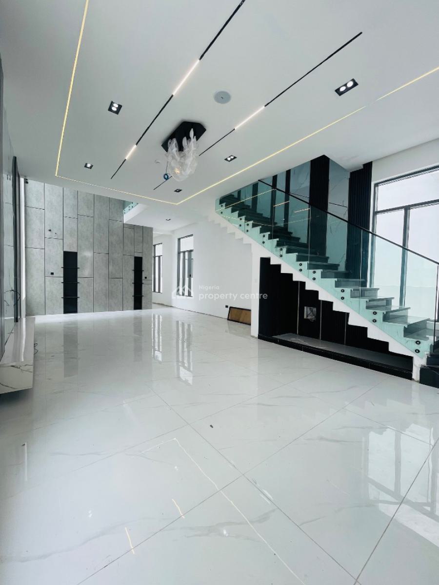 ️ *superlatively Finished 5 Bed Luxury Home with Cinema, Pool, Chevron, Lekki, Lagos, Detached Duplex for Sale