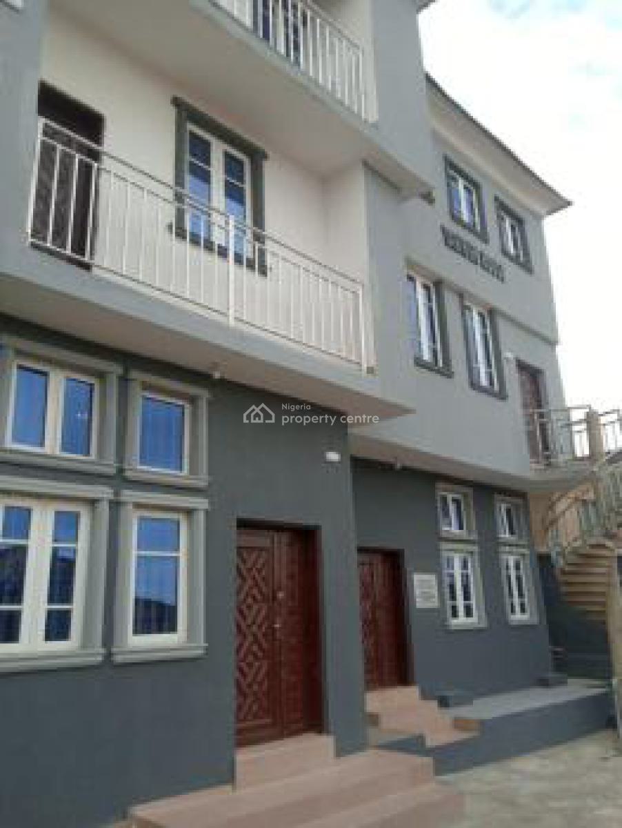 21 Room Selfcon with Cofo, Agbowo Area Close to University of Ibadan, Ibadan North, Oyo, Block of Flats for Sale