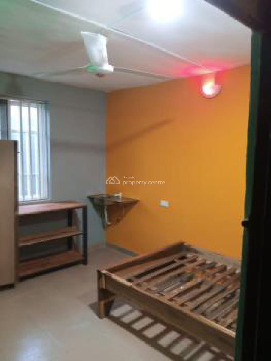 21 Room Selfcon with Cofo, Agbowo Area Close to University of Ibadan, Ibadan North, Oyo, Block of Flats for Sale
