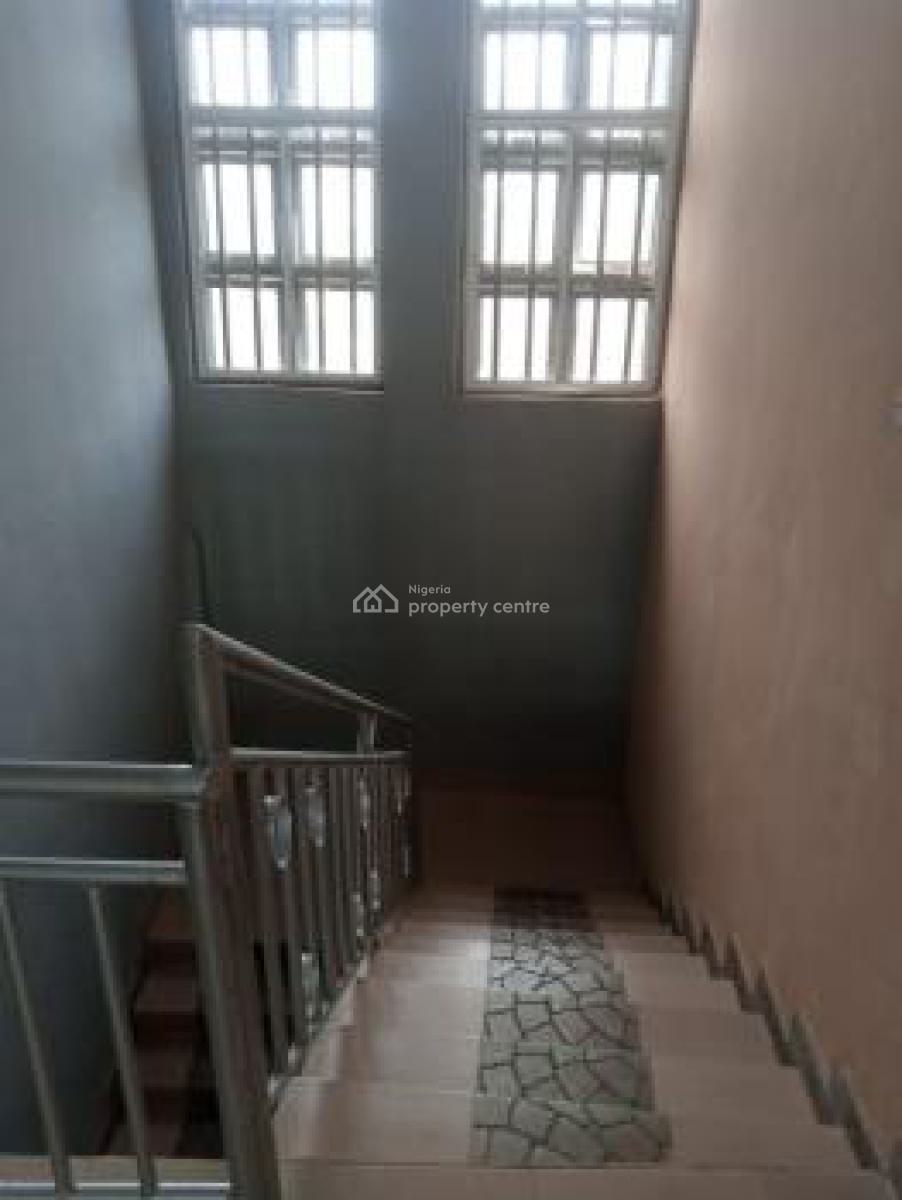21 Room Selfcon with Cofo, Agbowo Area Close to University of Ibadan, Ibadan North, Oyo, Block of Flats for Sale