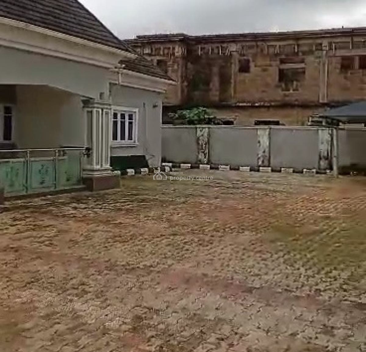 4 Masters Bedroom Bungalow & 2bedroom Bq, 100ft By 110ft Land, Amagba Road, Gra, Benin City, Benin, Oredo, Edo, Detached Bungalow for Sale