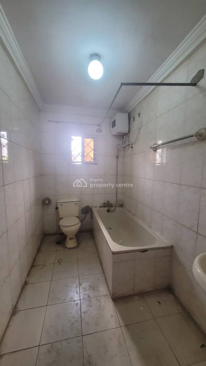 Luxurious Massive 1bedroom Flat, Near Galadimawa Roundabout, Kukwaba, Abuja, Flat / Apartment for Rent