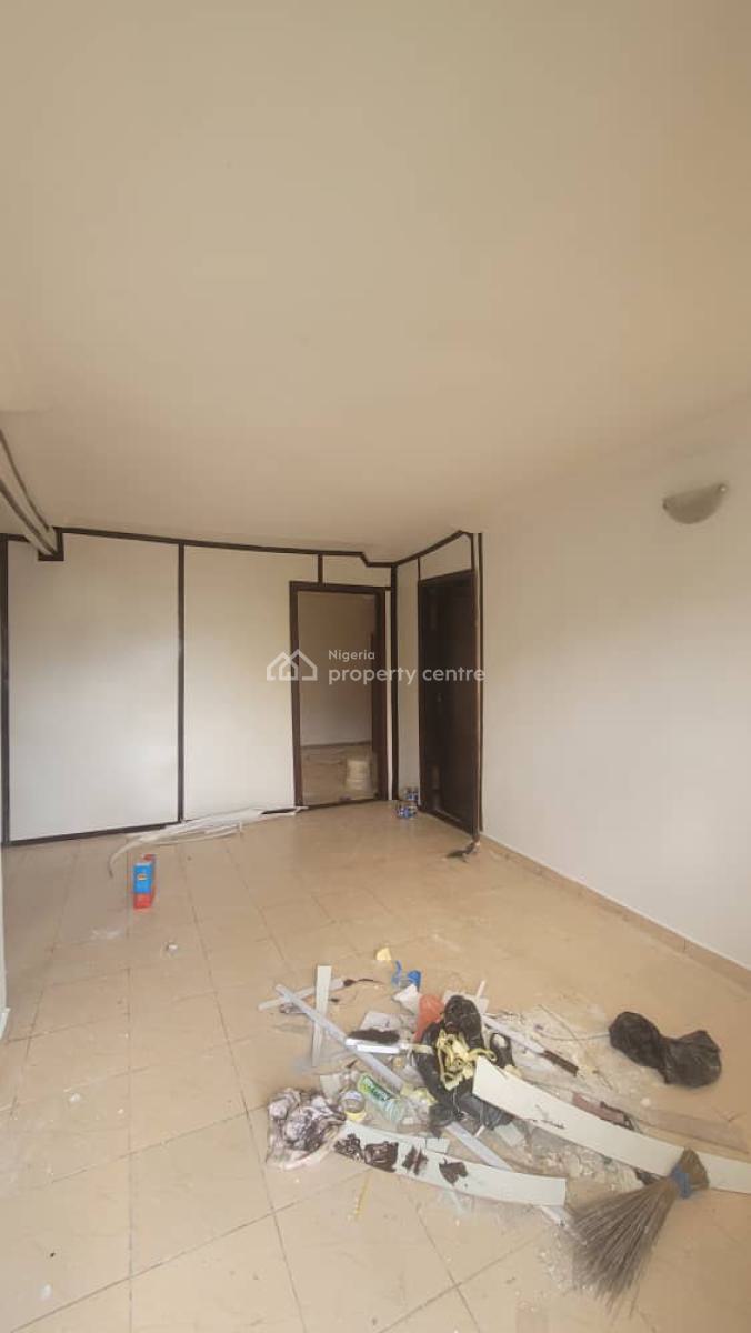 Luxurious Massive 1bedroom Flat, Near Galadimawa Roundabout, Kukwaba, Abuja, Flat / Apartment for Rent