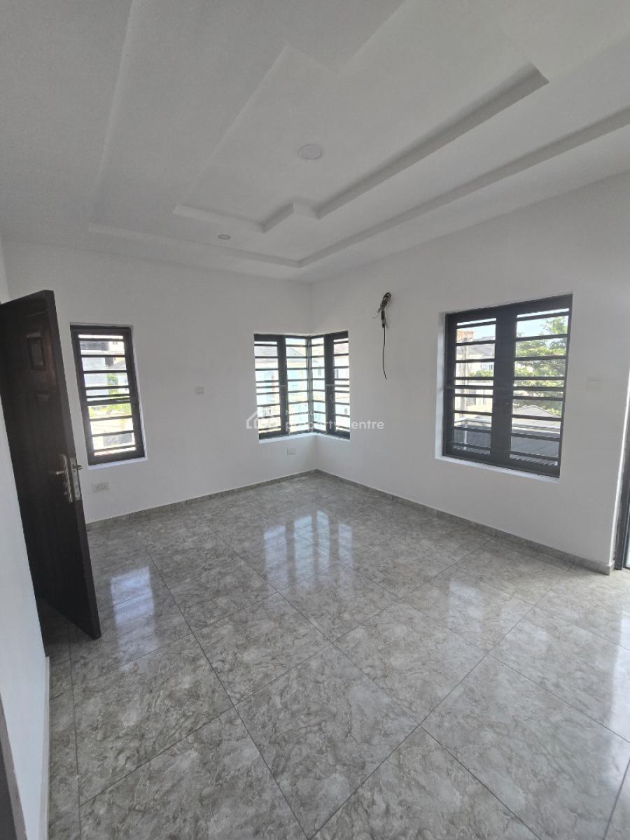 Luxury 3 Bedrooms Apartment, Off Freedom Way, Lekki Phase 1, Lekki, Lagos, Flat / Apartment for Sale