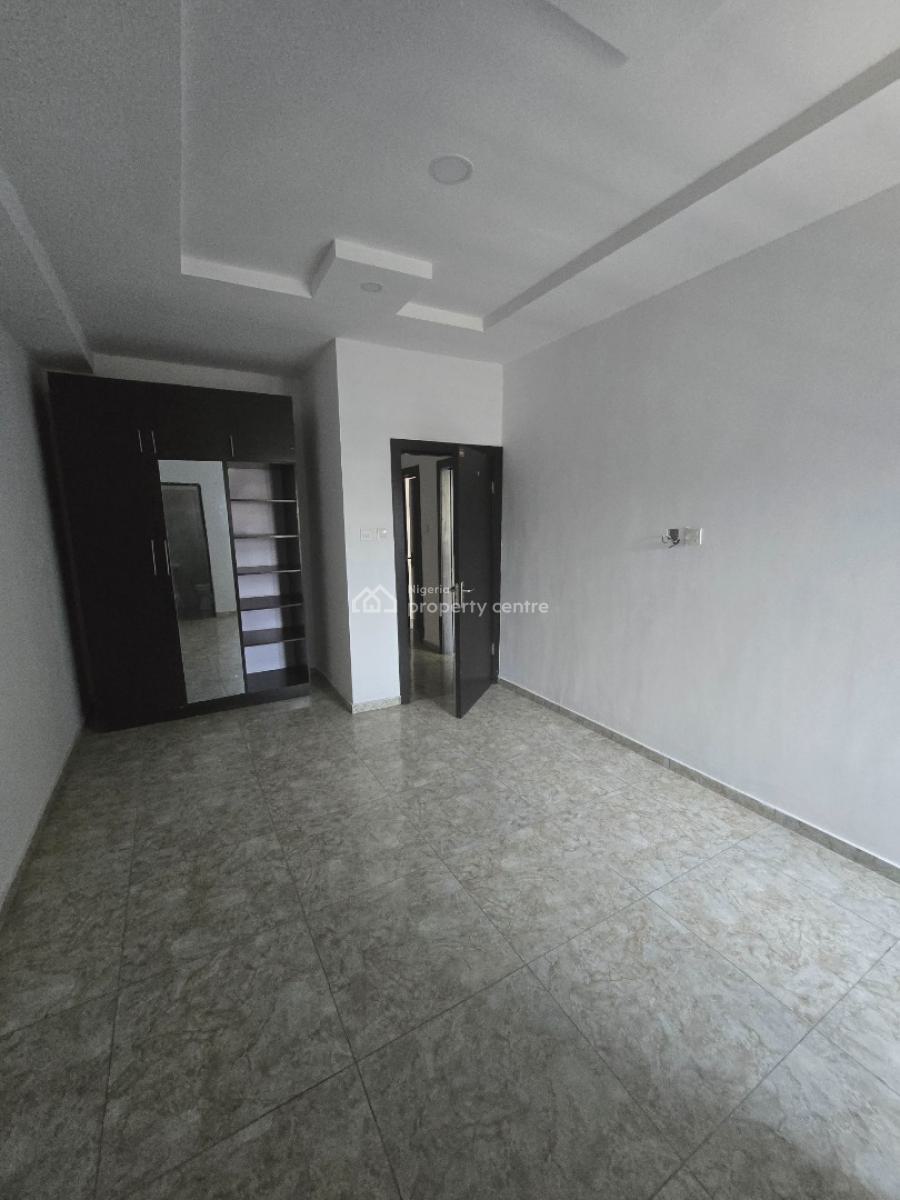 Luxury 3 Bedrooms Apartment, Off Freedom Way, Lekki Phase 1, Lekki, Lagos, Flat / Apartment for Sale
