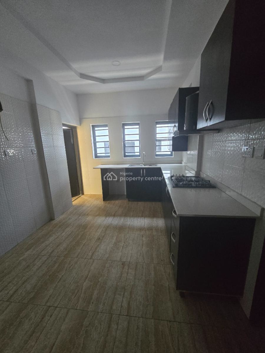Luxury 3 Bedrooms Apartment, Off Freedom Way, Lekki Phase 1, Lekki, Lagos, Flat / Apartment for Sale