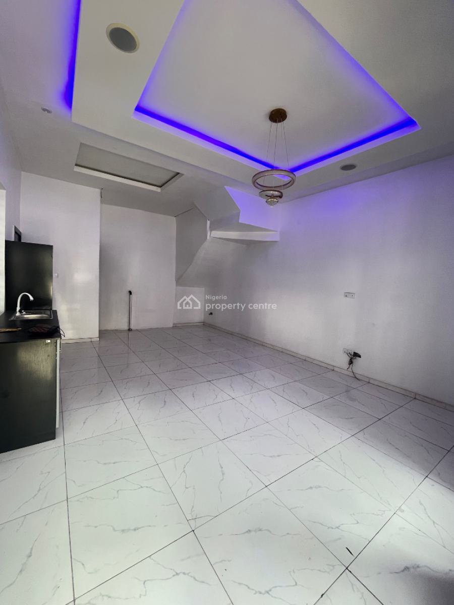 Mini Flat Well Spacious with 3 Toilet, Orchid Estate, Lekki, Lagos, Mini Flat (room and Parlour) for Rent