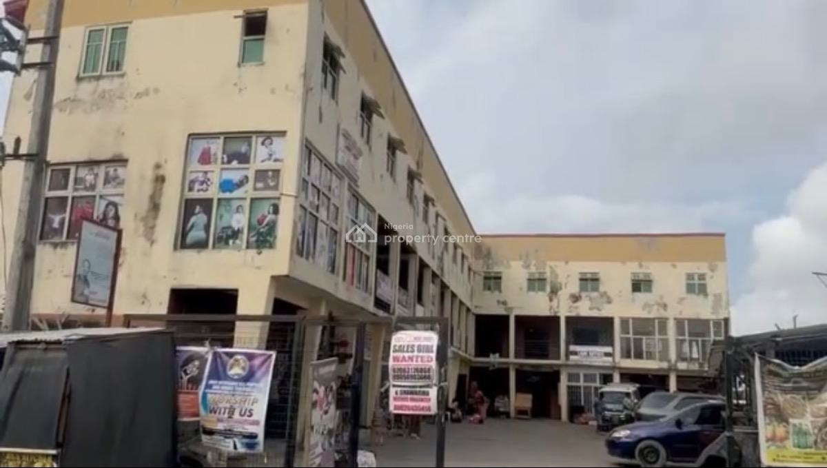 Commercial Property, Awoyaya Axis, Ajah, Lagos, Plaza / Complex / Mall for Sale