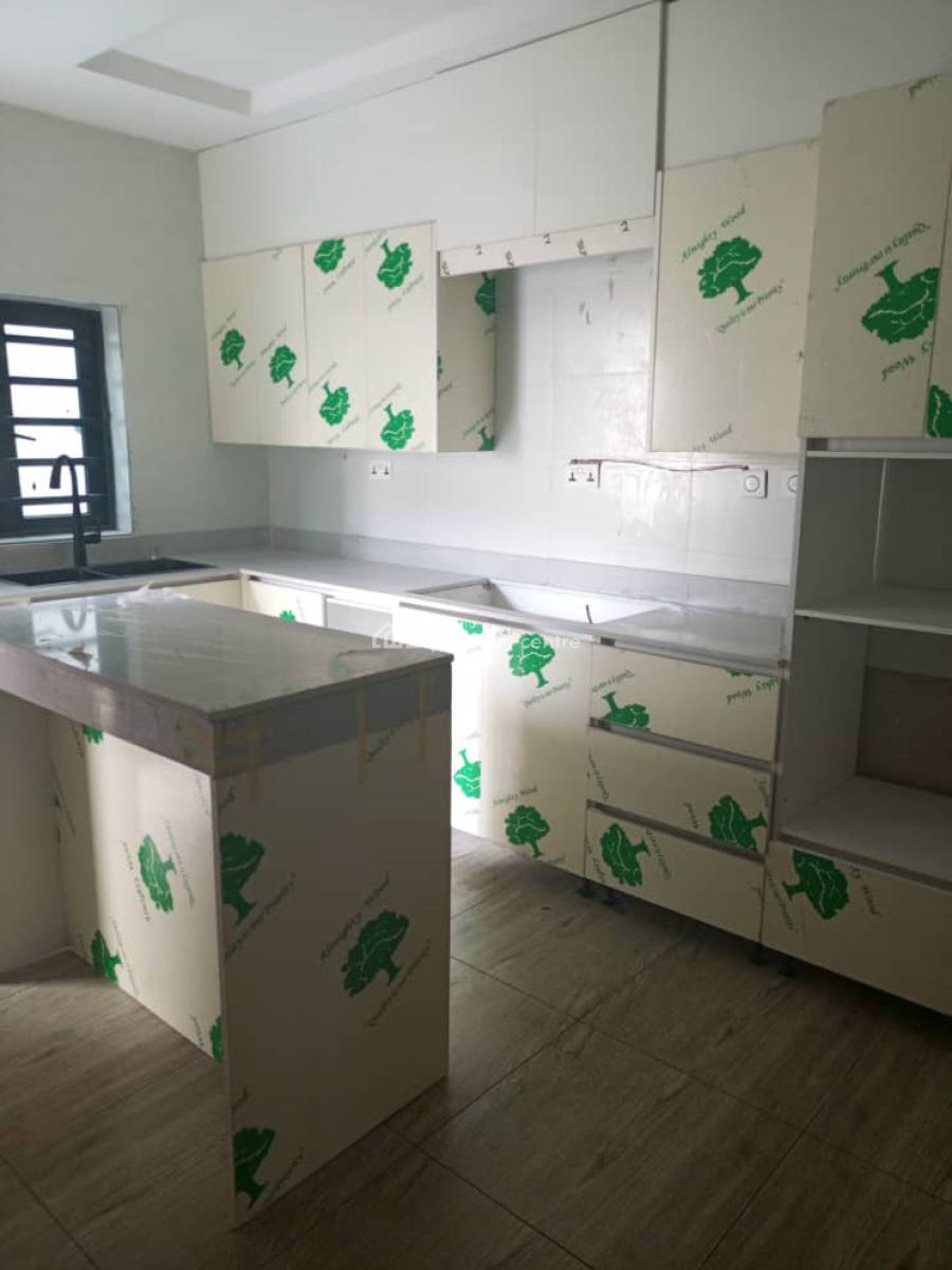 Spacious 4 Bedroom Terrace Duplex with Bq Secured, Lekki Right, Lekki Phase 1, Lekki, Lagos, Terraced Duplex for Rent