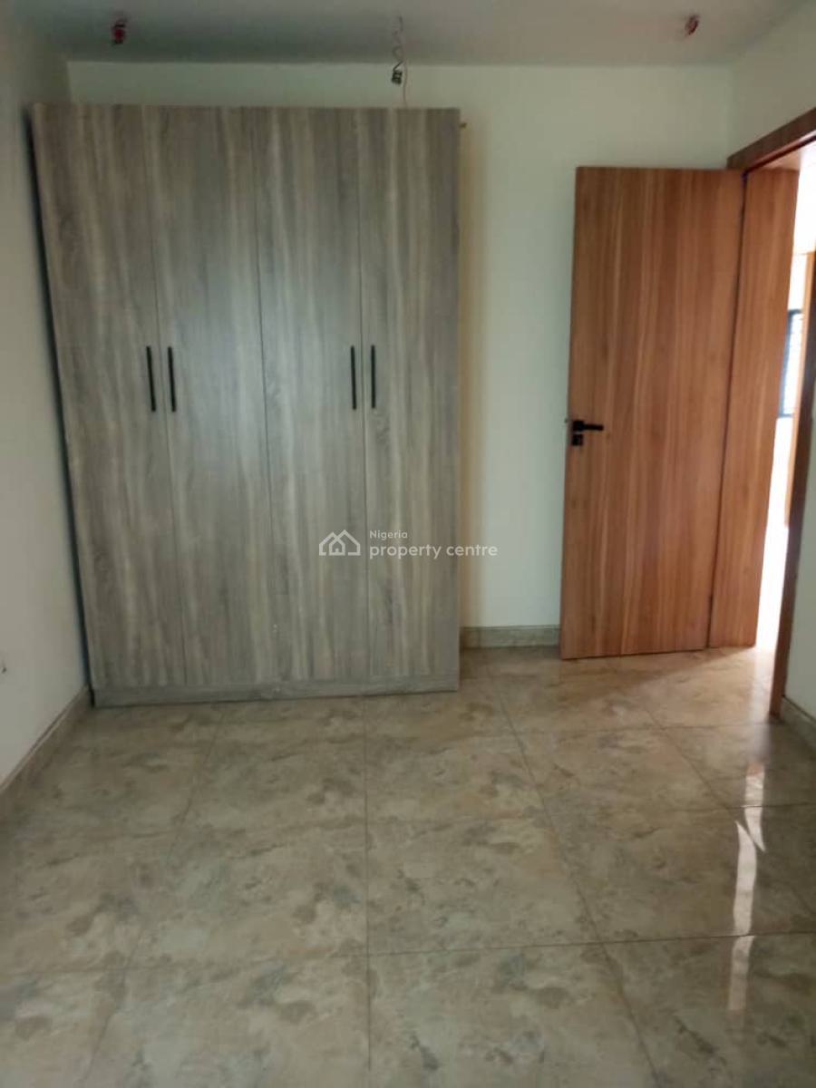 Spacious 4 Bedroom Terrace Duplex with Bq Secured, Lekki Right, Lekki Phase 1, Lekki, Lagos, Terraced Duplex for Rent