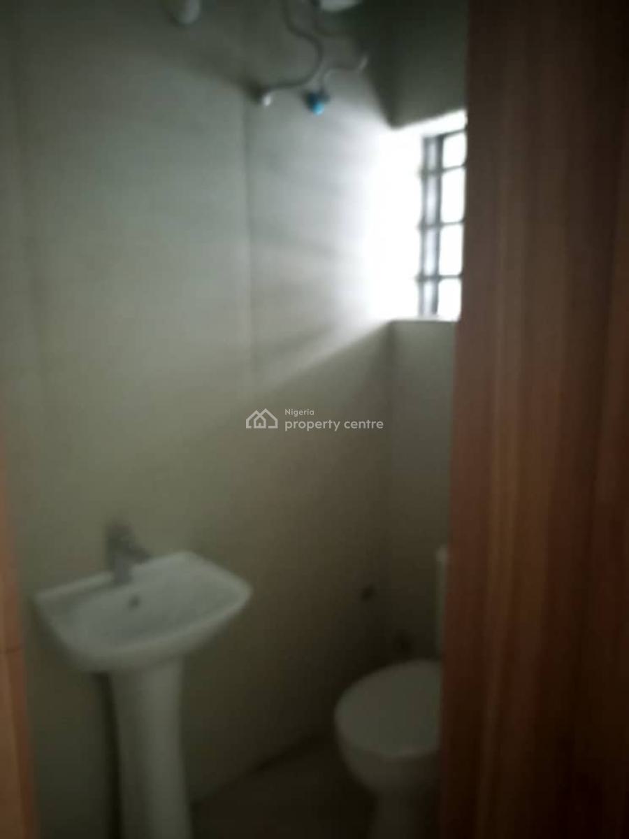 Spacious 4 Bedroom Terrace Duplex with Bq Secured, Lekki Right, Lekki Phase 1, Lekki, Lagos, Terraced Duplex for Rent