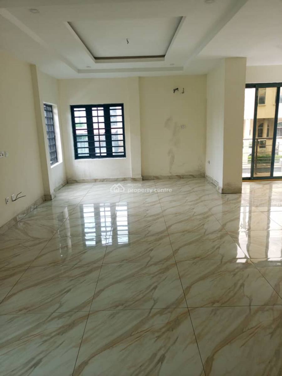 Spacious 4 Bedroom Terrace Duplex with Bq Secured, Lekki Right, Lekki Phase 1, Lekki, Lagos, Terraced Duplex for Rent