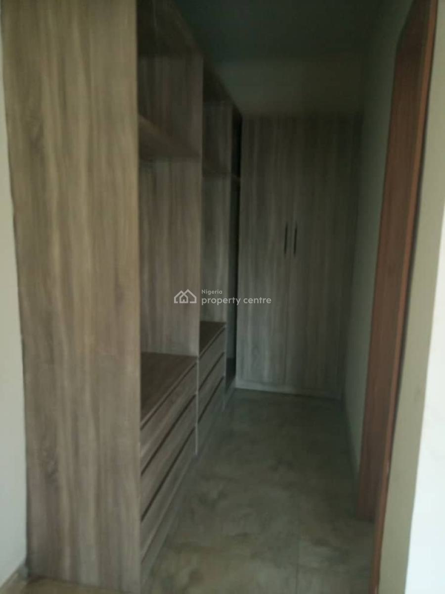 Spacious 4 Bedroom Terrace Duplex with Bq Secured, Lekki Right, Lekki Phase 1, Lekki, Lagos, Terraced Duplex for Rent