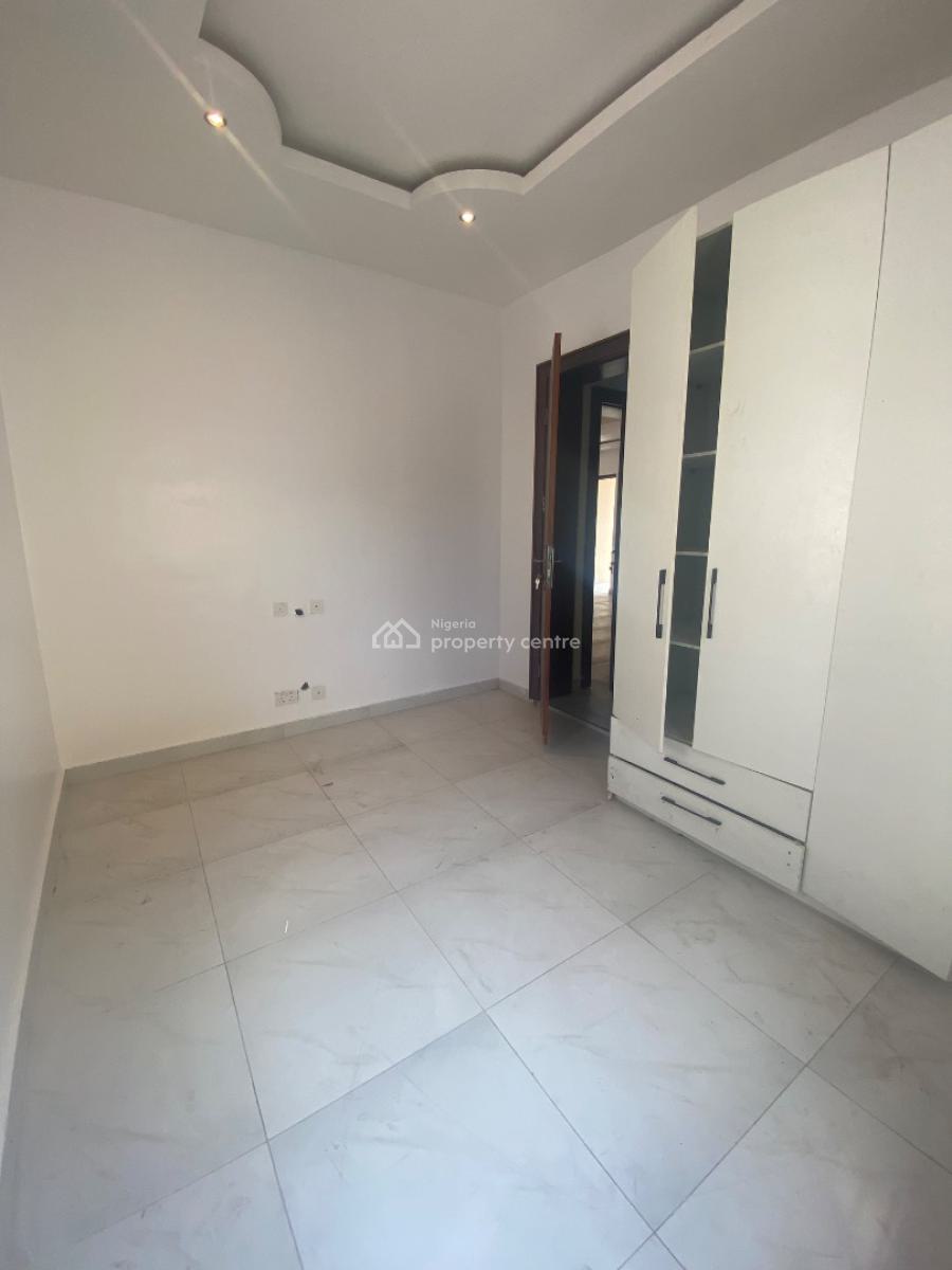 2 Bedroom En-suite Flat in Call to Enter Estate, Thomas Estate, Ajah, Lagos, Flat / Apartment for Rent