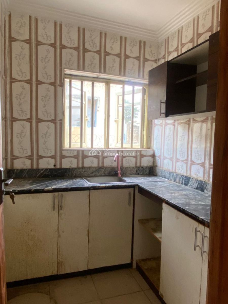 Modern 3 Bedroom Flat, Ajuwon, Kayode Plaza, Iju-ishaga, Agege, Lagos, Flat / Apartment for Rent