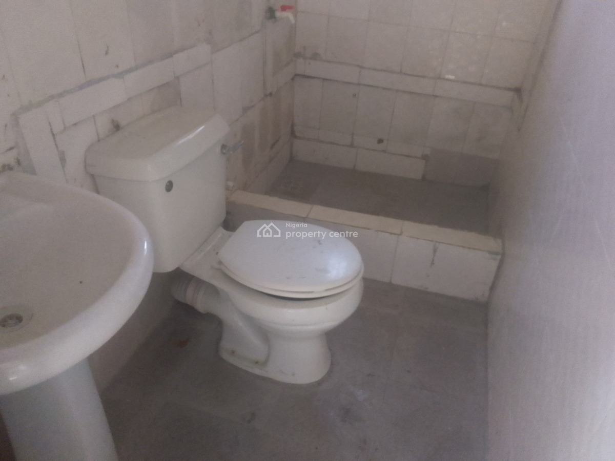 Spacious Luxury 3 Bedroom Flat with Excellent Features, Theranex Rd, Ogombo, Ajah, Lagos, Flat / Apartment for Rent