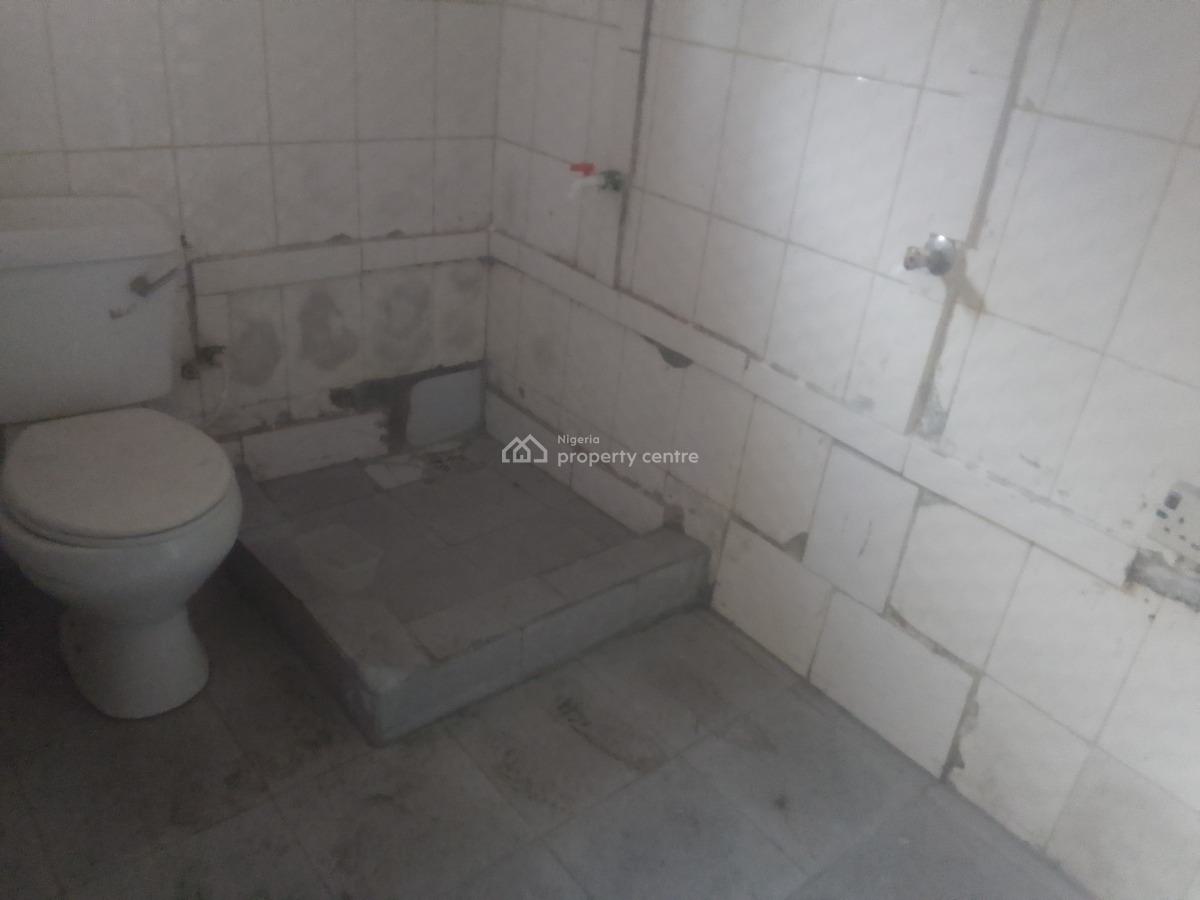 Spacious Luxury 3 Bedroom Flat with Excellent Features, Theranex Rd, Ogombo, Ajah, Lagos, Flat / Apartment for Rent