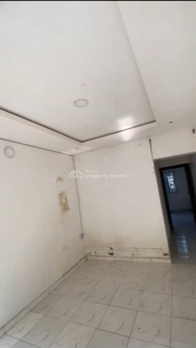 Lovely Sweet Mini Flat, Off Market Street, Shomolu, Lagos, Mini Flat (room and Parlour) for Rent