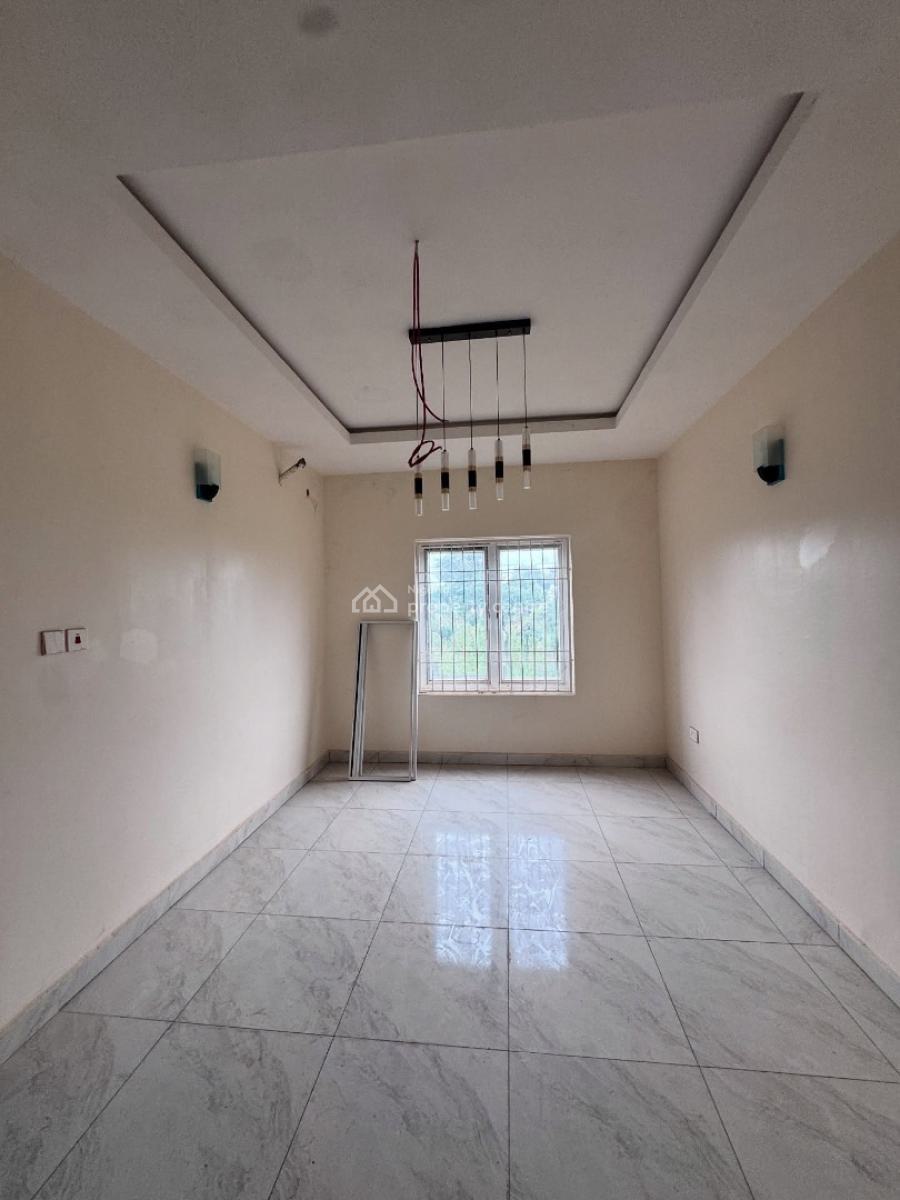 These Is a Spacious 3 Bedroom Apartment with a Maid Room, Dining Area,, Galadimawa, Abuja, Flat / Apartment for Sale