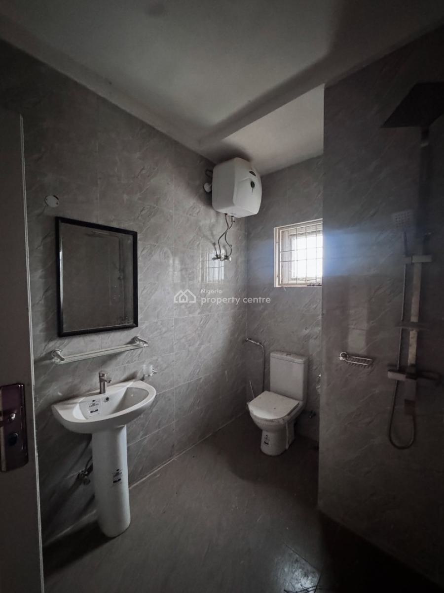 These Is a Spacious 3 Bedroom Apartment with a Maid Room, Dining Area,, Galadimawa, Abuja, Flat / Apartment for Sale