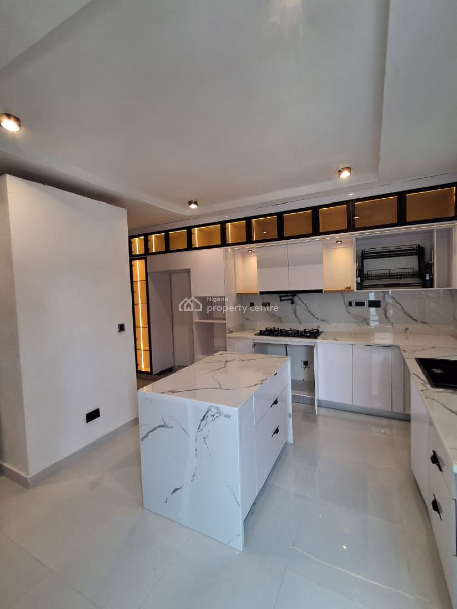 Beautifully Furnished 5 Bedrooms Terrace with Bq, Lekki Phase 1, Lekki, Lagos, Terraced Duplex for Rent