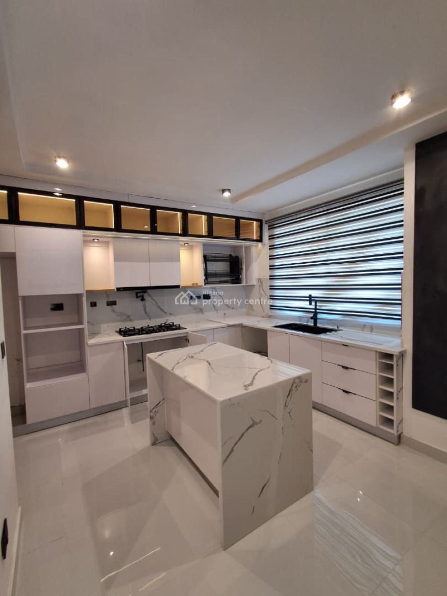Beautifully Furnished 5 Bedrooms Terrace with Bq, Lekki Phase 1, Lekki, Lagos, Terraced Duplex for Rent
