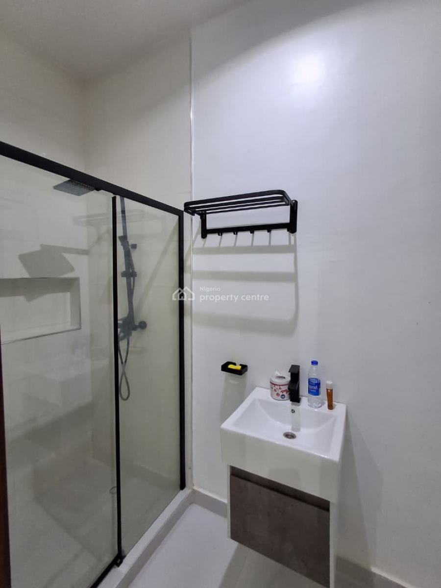 Beautifully Furnished 5 Bedrooms Terrace with Bq, Lekki Phase 1, Lekki, Lagos, Terraced Duplex for Rent