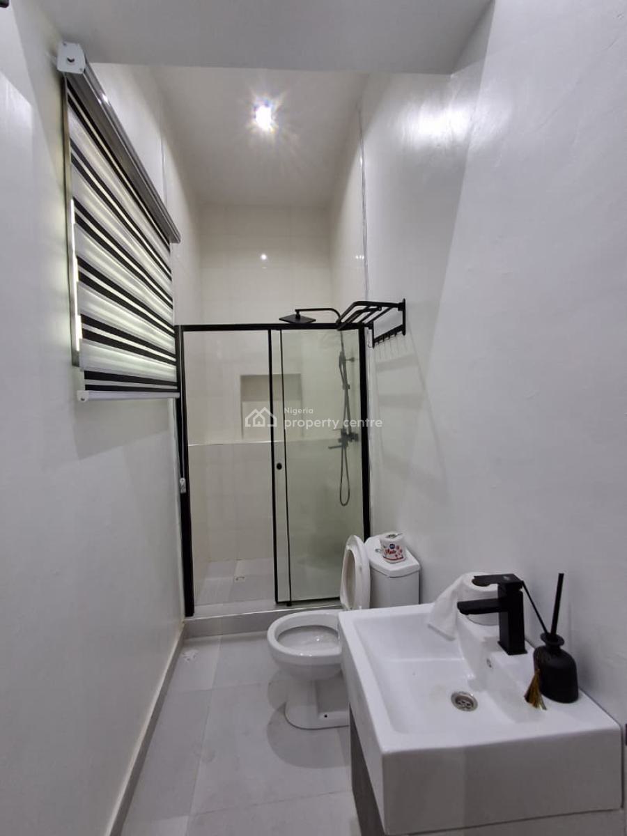 Beautifully Furnished 5 Bedrooms Terrace with Bq, Lekki Phase 1, Lekki, Lagos, Terraced Duplex for Rent