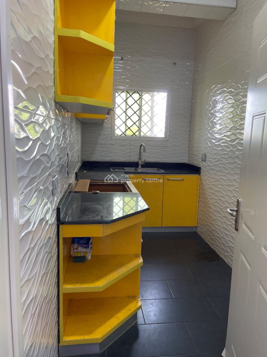 Well Maintained Mini Flat with Personal Kitchen, Chevron Drive, Lekki, Lagos, Mini Flat (room and Parlour) for Rent