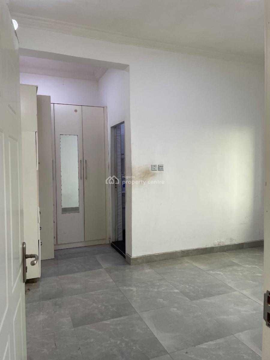 Well Maintained Mini Flat with Personal Kitchen, Chevron Drive, Lekki, Lagos, Mini Flat (room and Parlour) for Rent