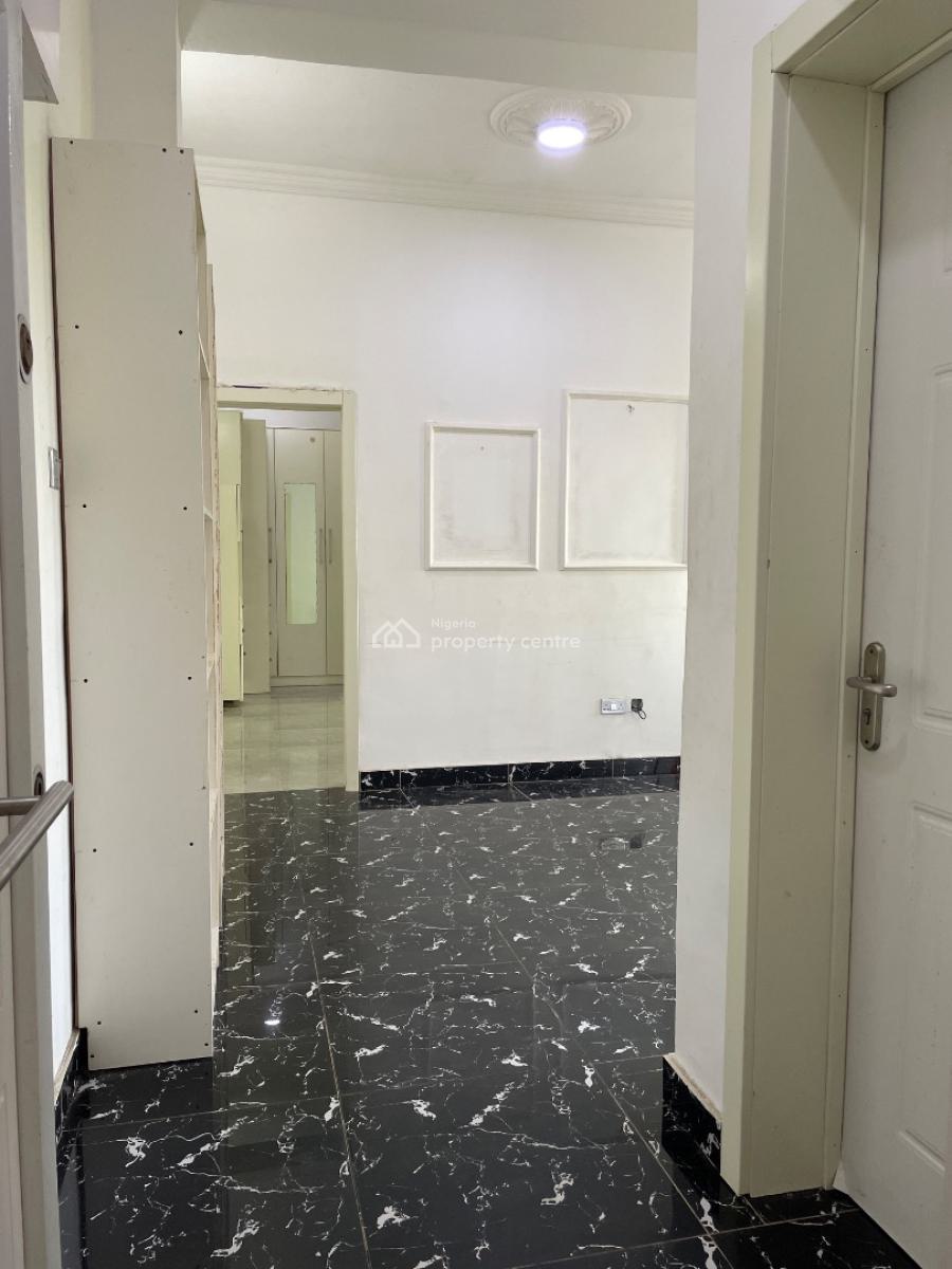 Well Maintained Mini Flat with Personal Kitchen, Chevron Drive, Lekki, Lagos, Mini Flat (room and Parlour) for Rent