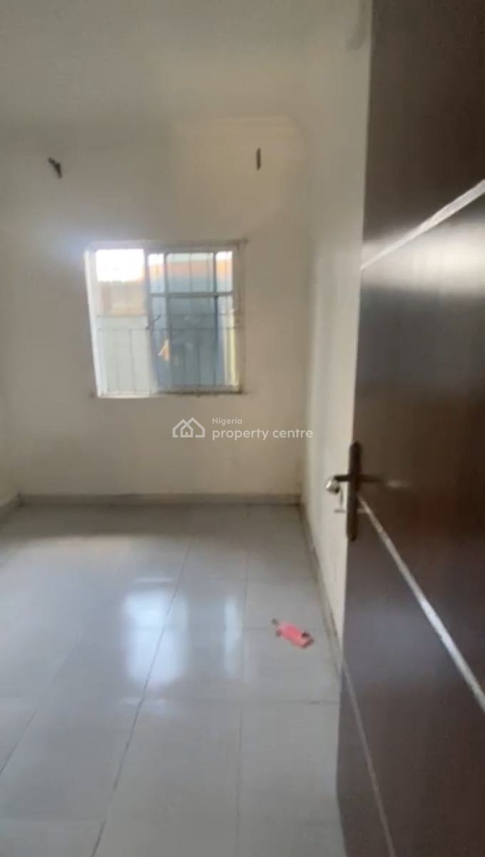 Specious and Decent Mini Flat, Off Market Street, Shomolu, Lagos, Mini Flat (room and Parlour) for Rent