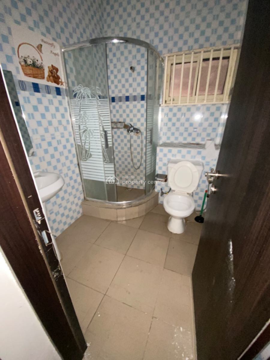 a Spacious Room and Parlour, Off Admiralty Way Lekki Phase 1, Lekki Phase 1, Lekki, Lagos, Mini Flat (room and Parlour) for Rent