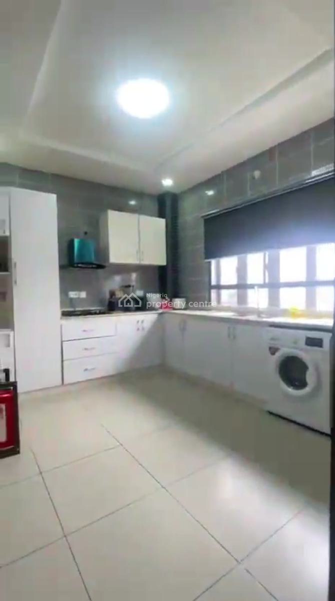 Fully Furnished 2 Bedroom Flat Ensuit, Right, Lekki Phase 1, Lekki, Lagos, Flat / Apartment for Rent