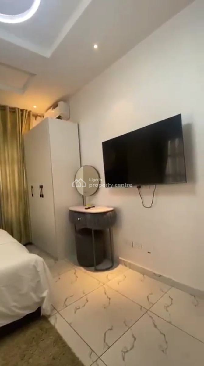 Fully Furnished 2 Bedroom Flat Ensuit, Right, Lekki Phase 1, Lekki, Lagos, Flat / Apartment for Rent