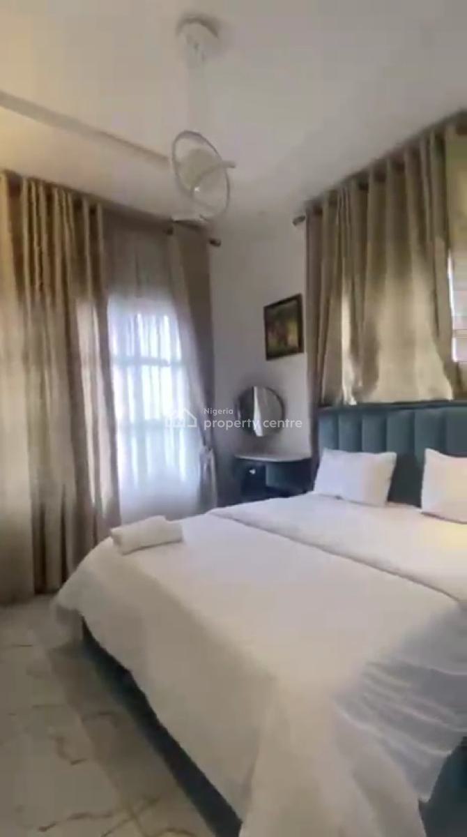 Fully Furnished 2 Bedroom Flat Ensuit, Right, Lekki Phase 1, Lekki, Lagos, Flat / Apartment for Rent