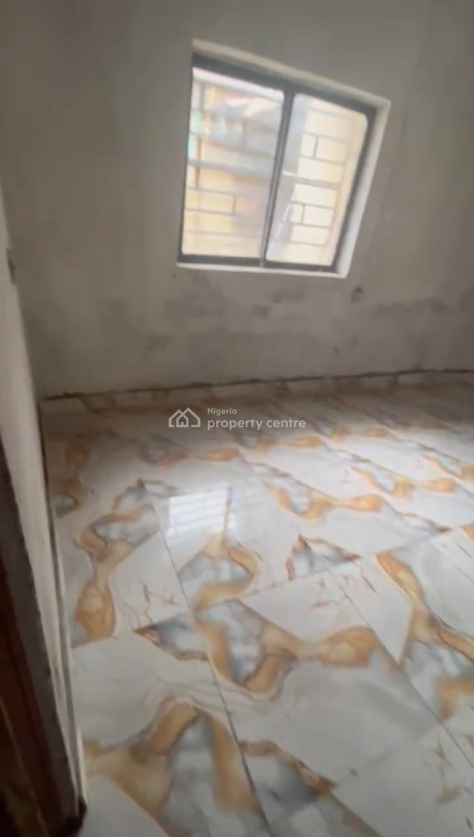 Magnificent Room Self-contain, Off Ilaje Road By Olatunji Street, Bariga, Shomolu, Lagos, Self Contain (single Rooms) for Rent