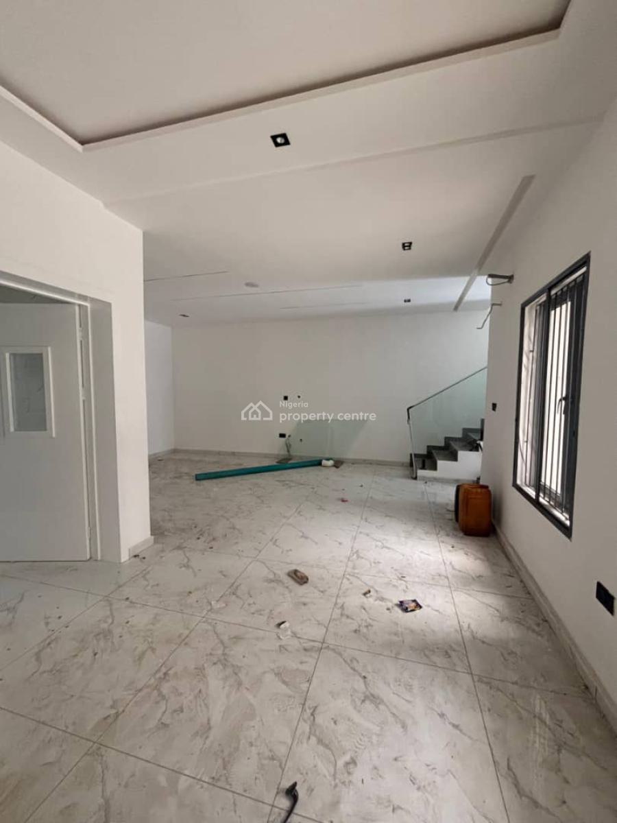 Brandnew 4 Bedroom Semi-detached with a Bq (24 Hours Power), Lekki Phase 1, Lekki, Lagos, Semi-detached Duplex for Rent