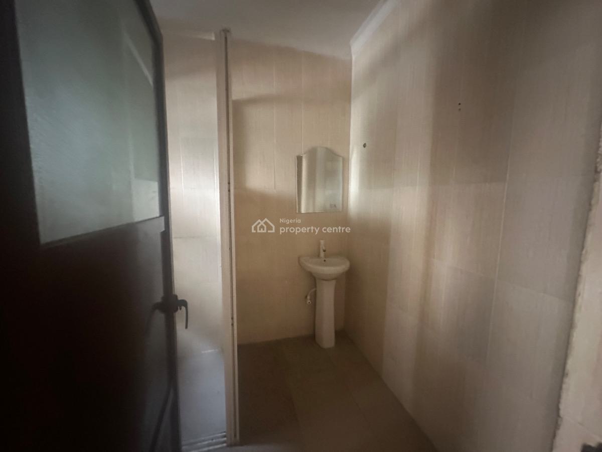 3 Bedroom Flat, Off International Airport Road Ajao Estate, Isolo, Lagos, Flat / Apartment for Rent