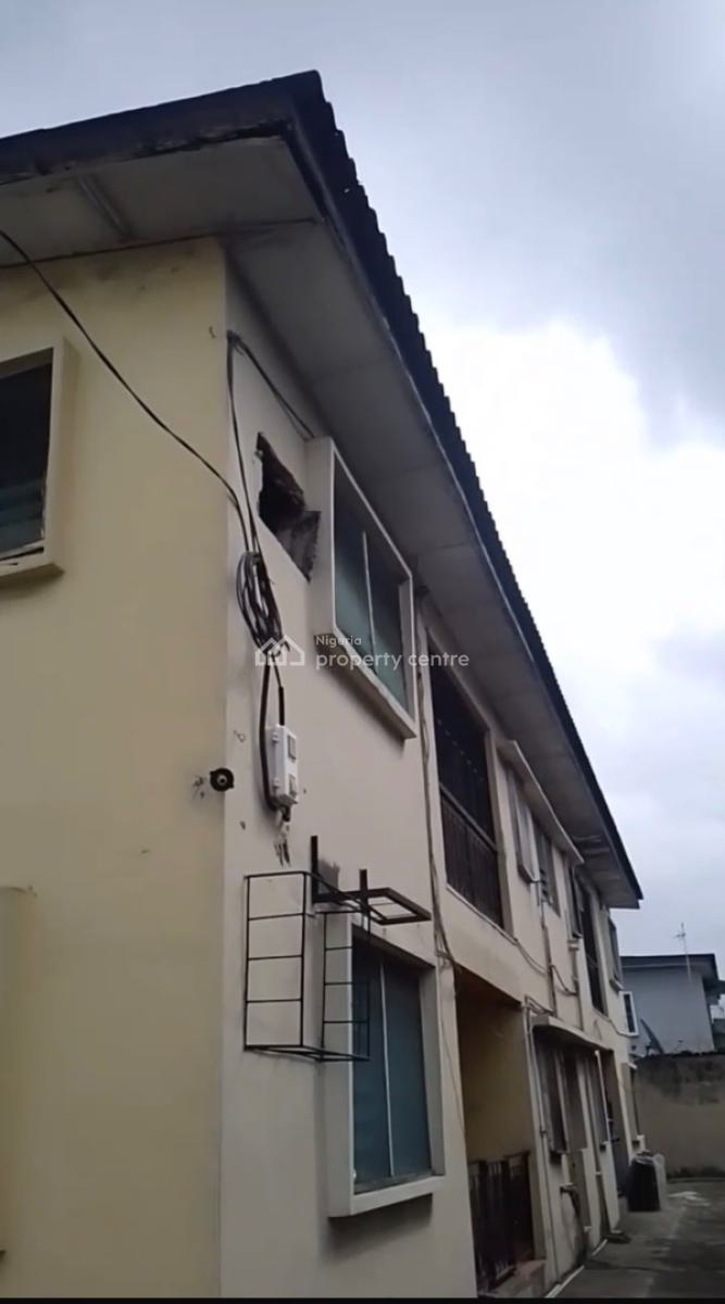 Distress, Ilupeju, Lagos, Flat / Apartment for Sale