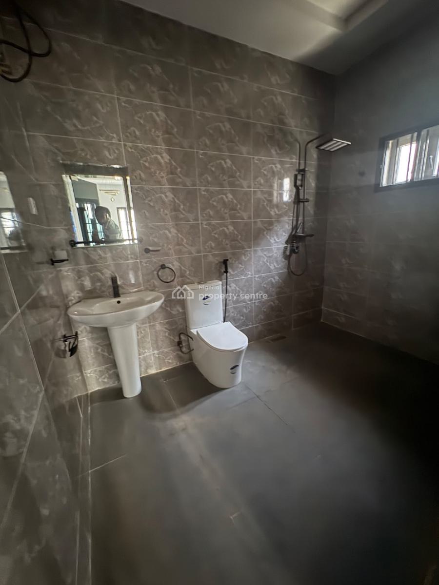 Brand New 4-bedrooms Semi-detached Duplex, Emmanuel Mbaka Road, Lugbe District, Abuja, Semi-detached Duplex for Rent