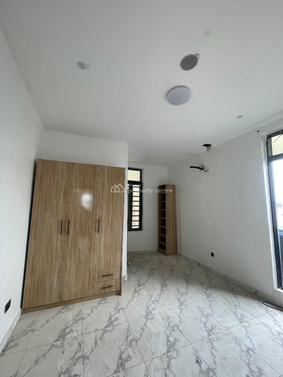 3 Bedrooms Apartment, Lekki Conservation Road, Lekki Phase 2, Lekki, Lagos, Flat / Apartment for Sale
