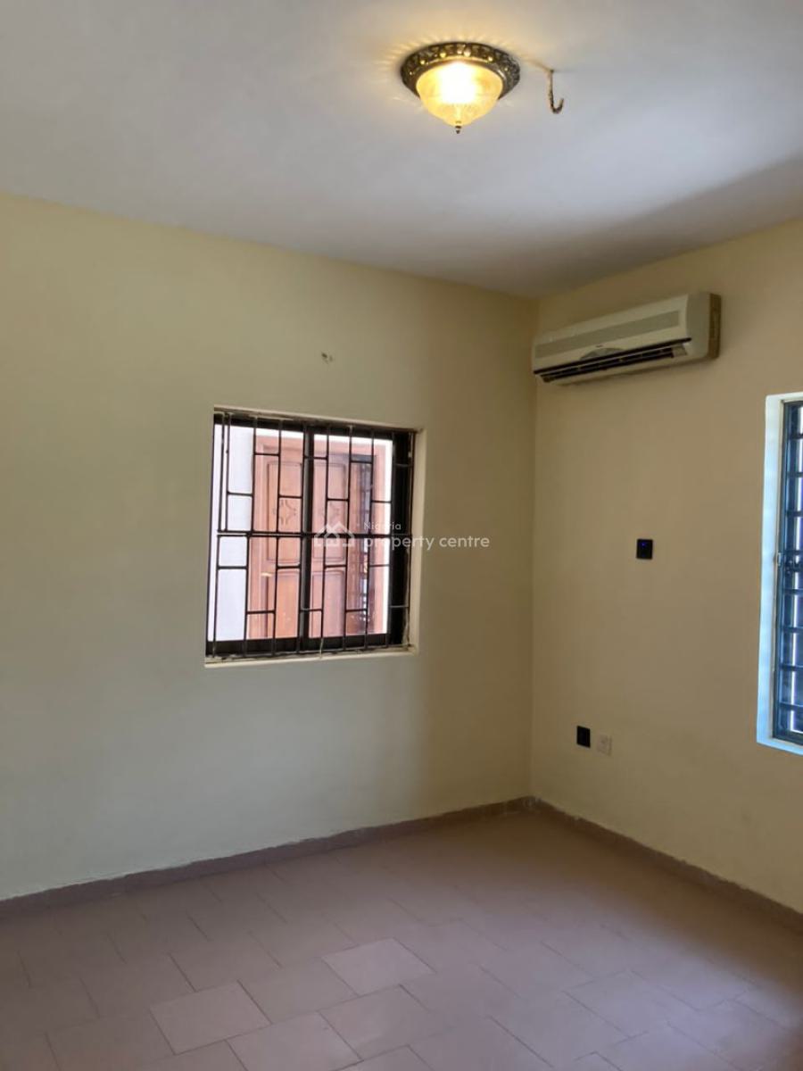 Self-compound and 4 Bedroom Semi-detached Duplex with Fitted Kitchen, Lekki Phase 1, Lekki, Lagos, Semi-detached Duplex for Rent