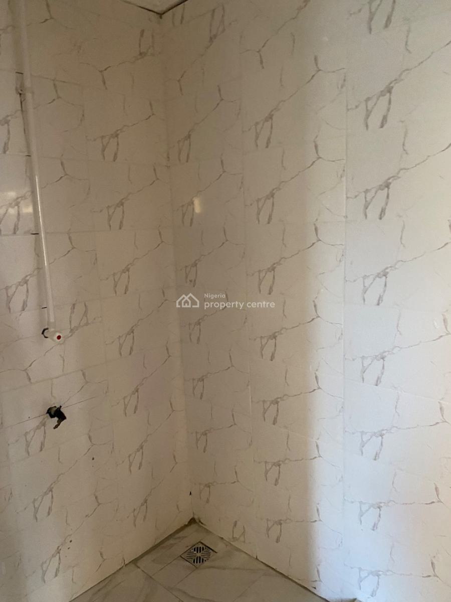 Well Refurbished 2 Bedroom Flat, Ologunfe, Awoyaya, Ibeju Lekki, Lagos, Flat / Apartment for Rent
